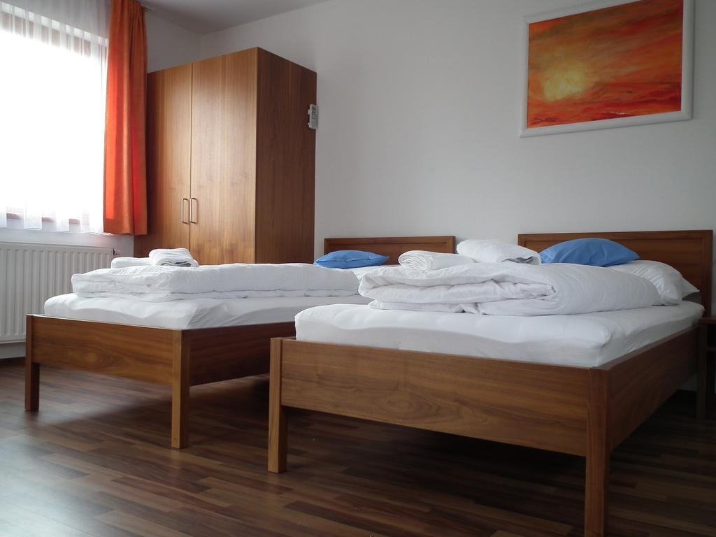 Balaca Panzio Veszprem Bagian luar foto