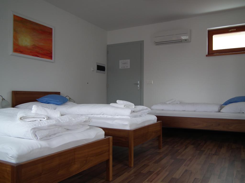 Balaca Panzio Veszprem Bagian luar foto