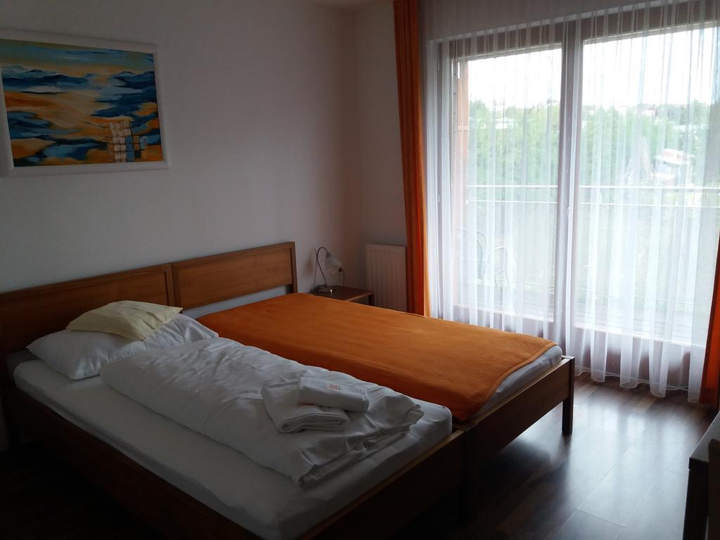 Balaca Panzio Veszprem Bagian luar foto